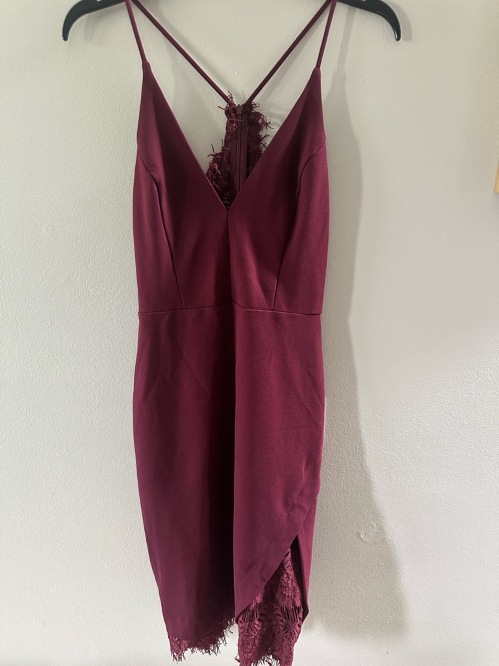 ASTR The Label Burgundy Peek A Boo Lace Bodycon Dress Medium NWT